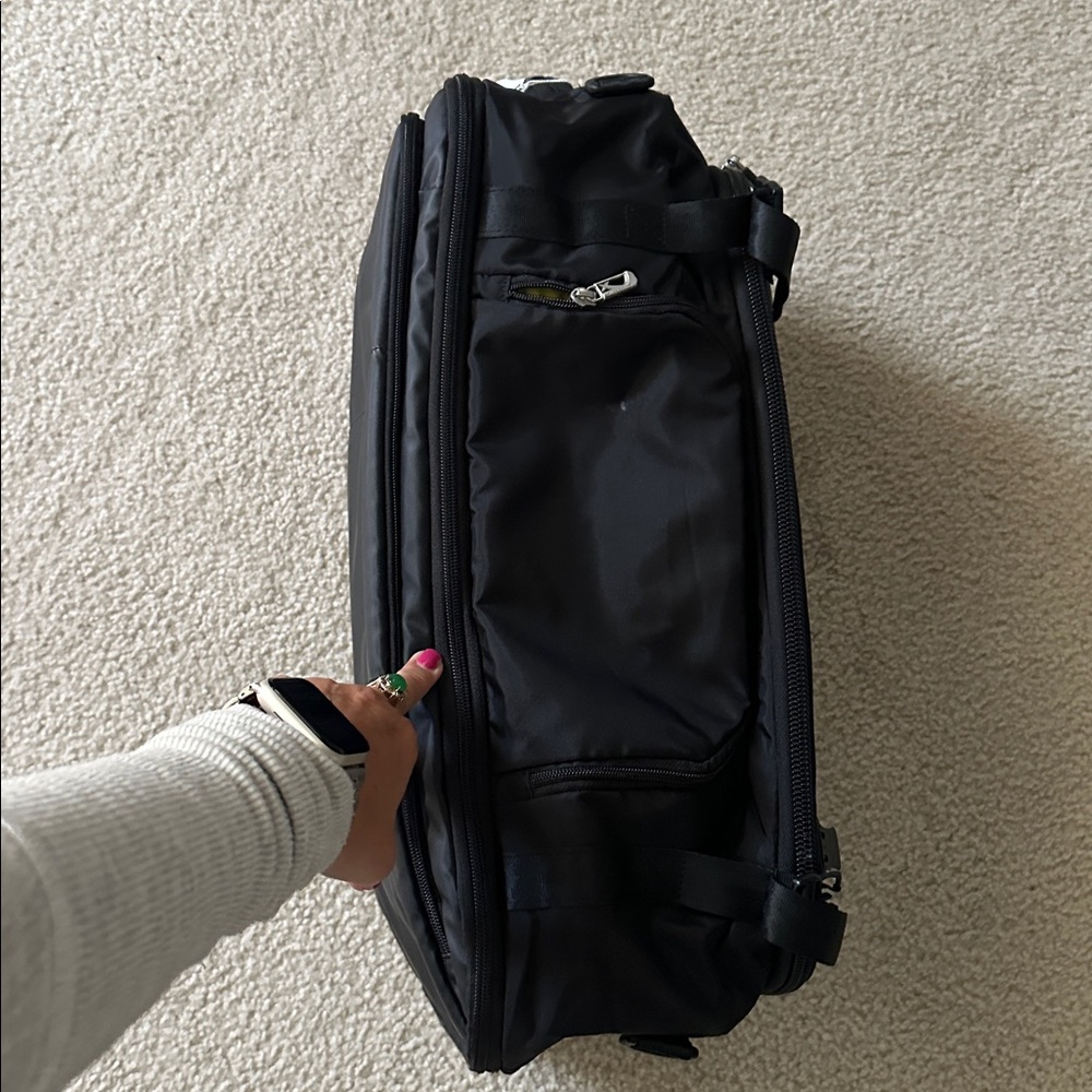 Briggs & Riley Gray Travel Accessory - Picture 2 of 3